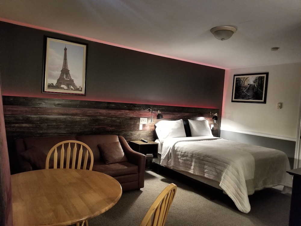 Silverwood Inn & Suites in Fredericton Best Rates & Deals on Orbitz