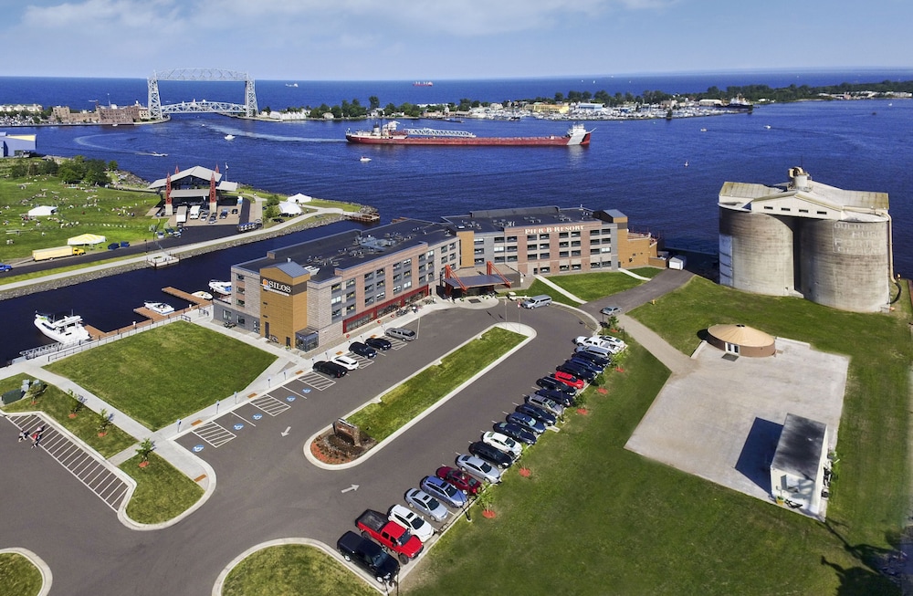 Pier B Resort, Duluth: $112 Room Prices & Reviews | Travelocity