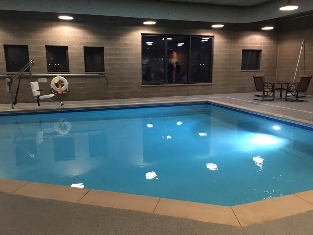 Pier b resort coupons