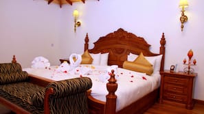 Premium bedding, minibar, in-room safe, desk