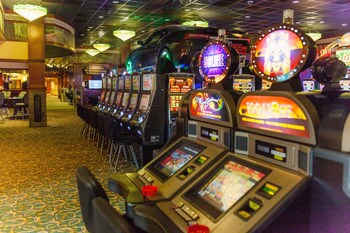Lucky 7 Casino & Hotel – Howonquet Lodge, Smith River: $165 Room ...