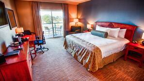 In-room safe, desk, iron/ironing board, free WiFi