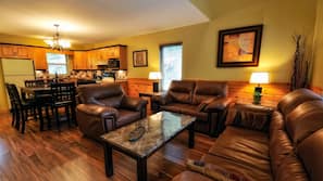 Flat-screen TV, fireplace, DVD player