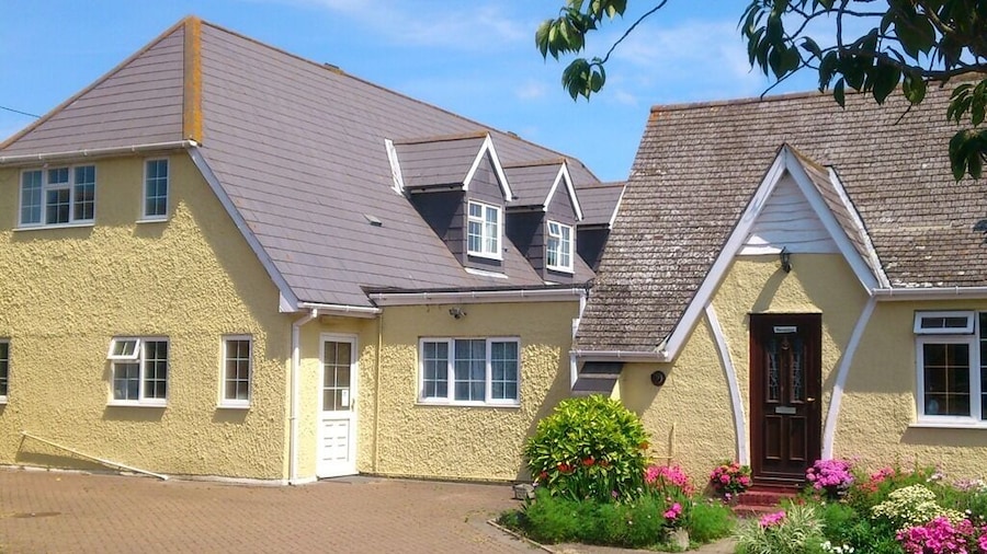 The Lodge Guesthouse