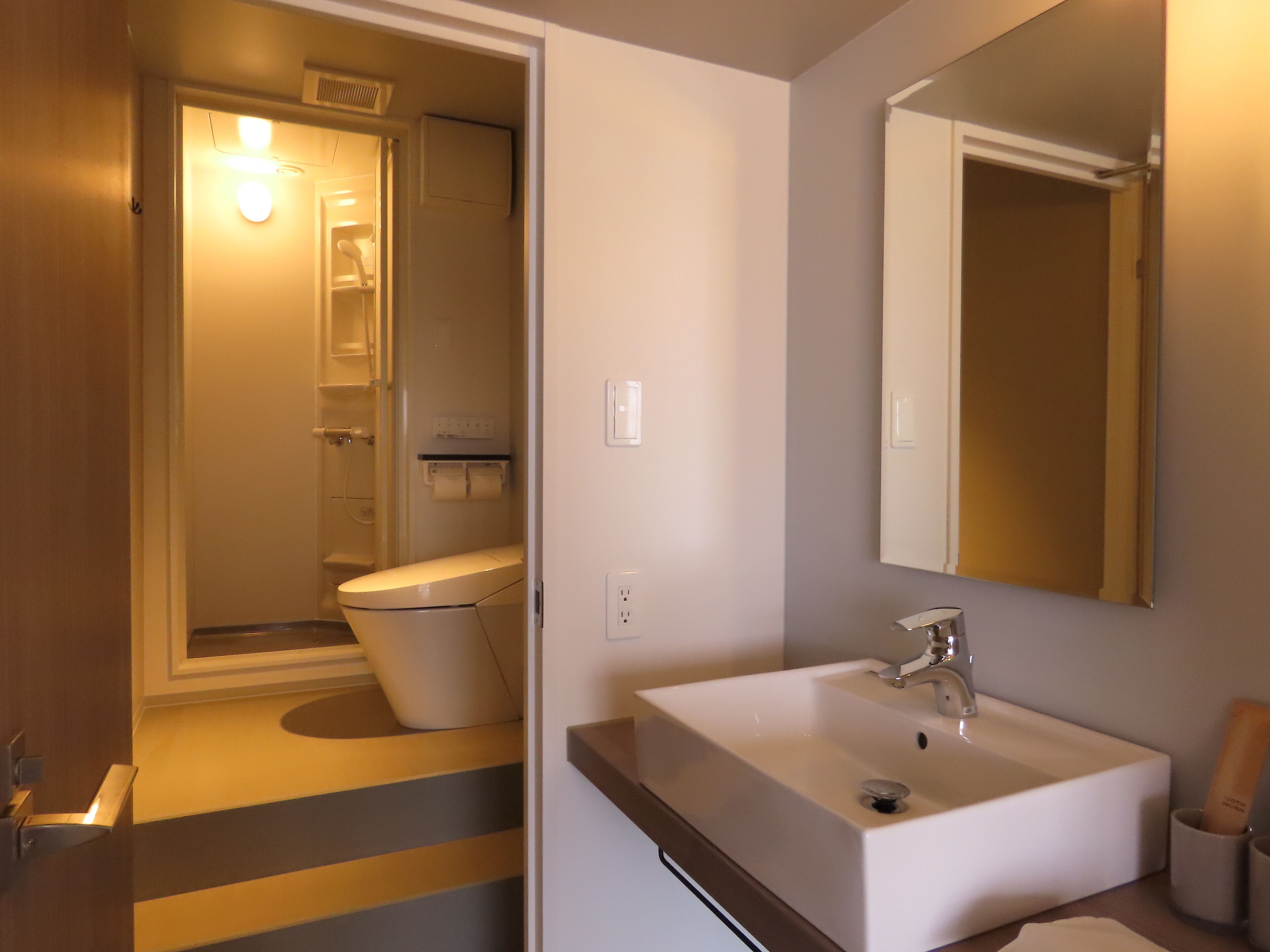 大阪北港マリーナ Hull 大阪 口コミ 宿泊料金 予約 エクスペディア