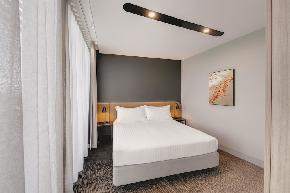 Vibe Hotel Canberra