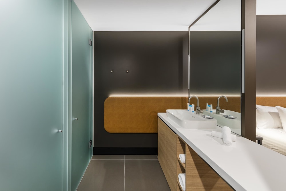 Vibe Hotel Canberra