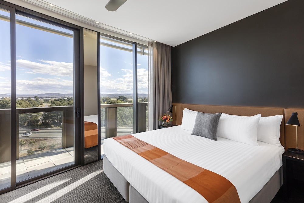 Room, Vibe Hotel Canberra