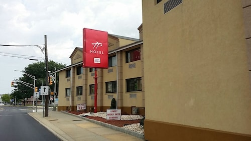 Great Place to stay Red Carpet Inn near Toms River 