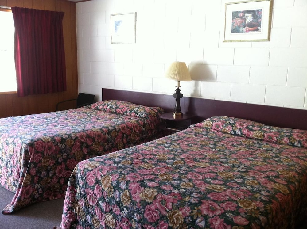 Fort Yale Motel in Yale Best Rates & Deals on Orbitz