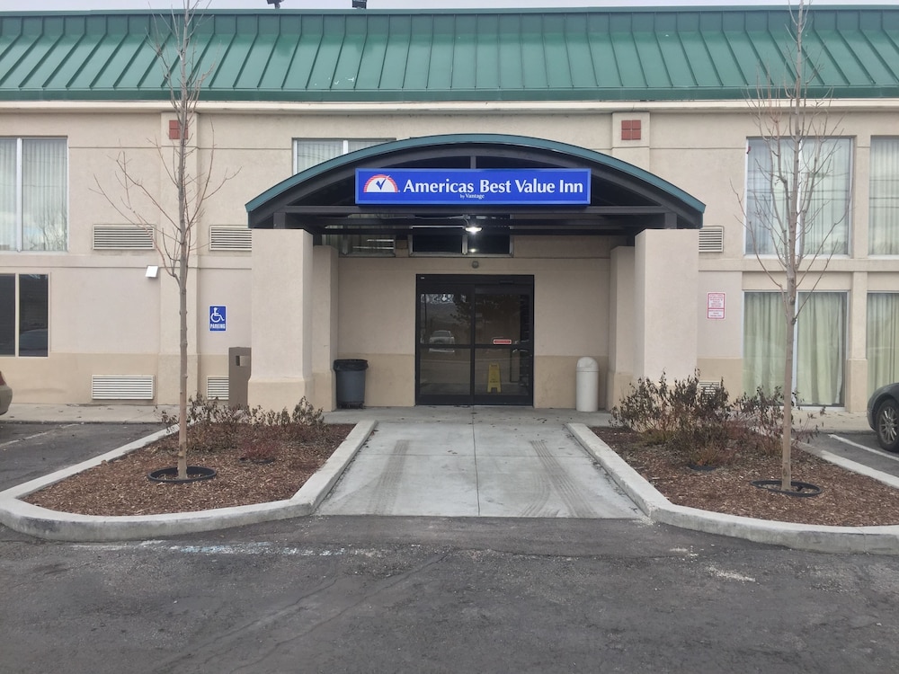 Americas Best Value Inn Suites Boise 2018 Room Prices 49 Deals Americas Best Value Inn Suites Boise 2 5 Out Of 0 Mountain View Featured Image