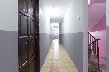 Oyo Hotel Casavilla Petaling Jaya Kuala Lumpur Room Prices Reviews Travelocity