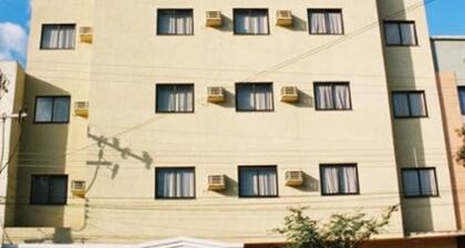 Eston Hotel
