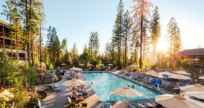 Rush Creek Lodge at Yosemite