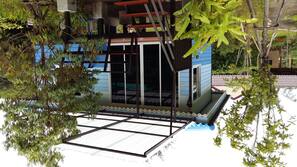 โต๊ะทำงาน, เตียงเสริม (คิดค่าบริการ), บริการ WiFi ฟรี