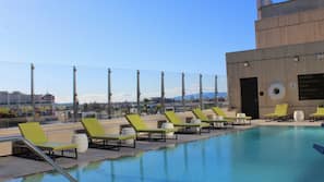 Outdoor pool, cabanas (surcharge), pool umbrellas