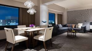 Minibar, in-room safe, desk, blackout curtains