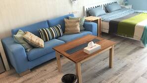 Desk, cribs/infant beds, rollaway beds, free WiFi