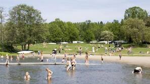 Nær stranden