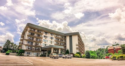 Park Tower Inn