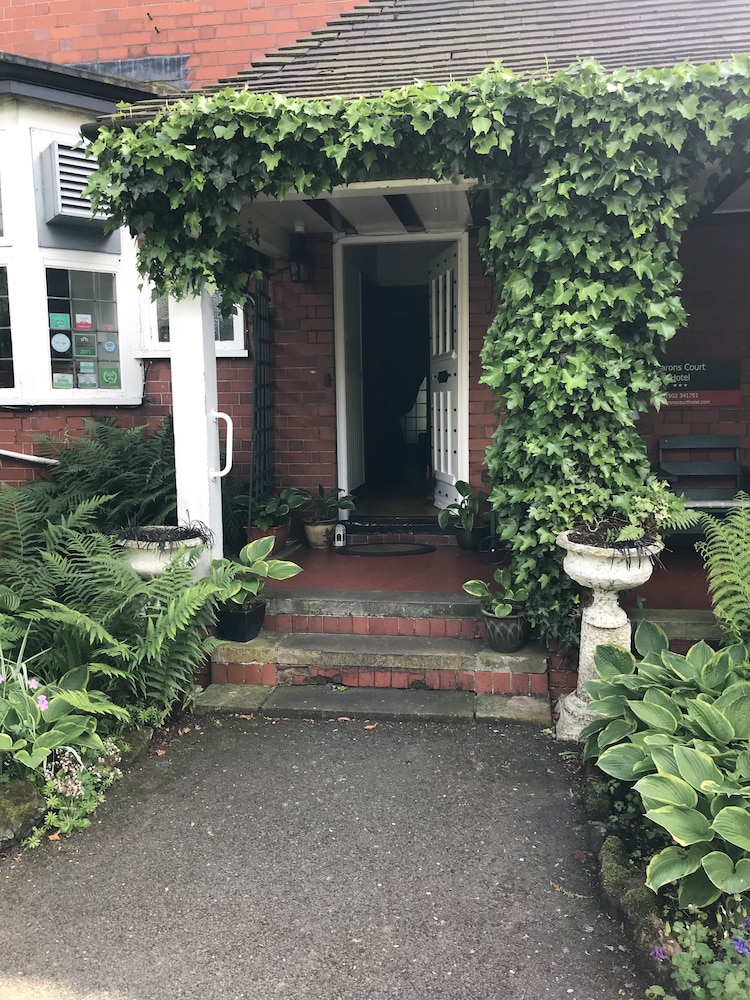 Property entrance, Barons Court Hotel