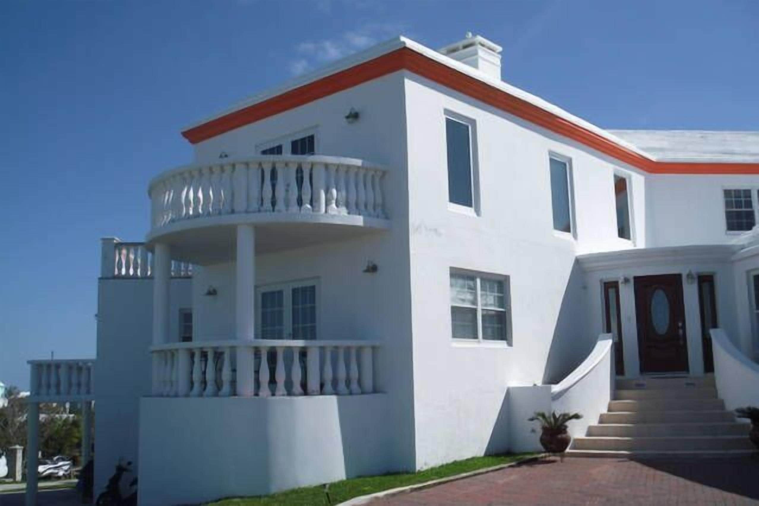 Sunscape Bermuda in Warwick, Bermuda