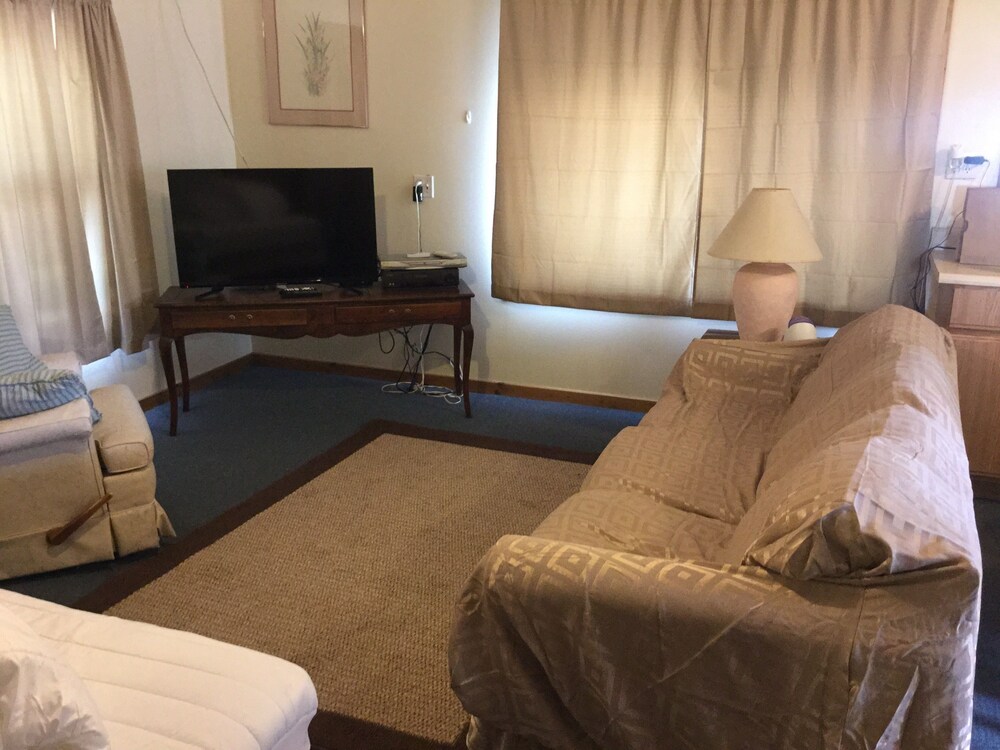 Waters Edge Motel, Alpena Room Prices & Reviews Travelocity