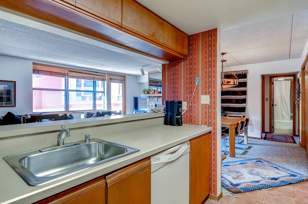 Village Square At Center Village By Copper Mountain Lodging in Copper