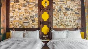 Premium bedding, individually decorated, free WiFi, linens
