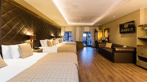 Premium bedding, in-room safe, desk, iron/ironing board
