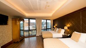 Premium bedding, in-room safe, desk, iron/ironing board