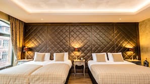Premium bedding, in-room safe, desk, iron/ironing board