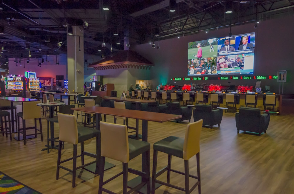 Wheeling Island HotelCasinoRacetrack, Wheeling 89 Room Prices