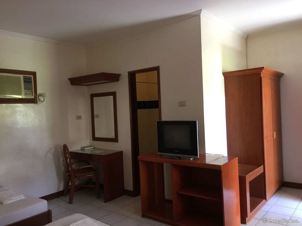 Alona Kew Beach Resort Room Rates Alona Kew Beach Resort Room Rates