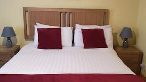 Iron/ironing board, free WiFi, linens