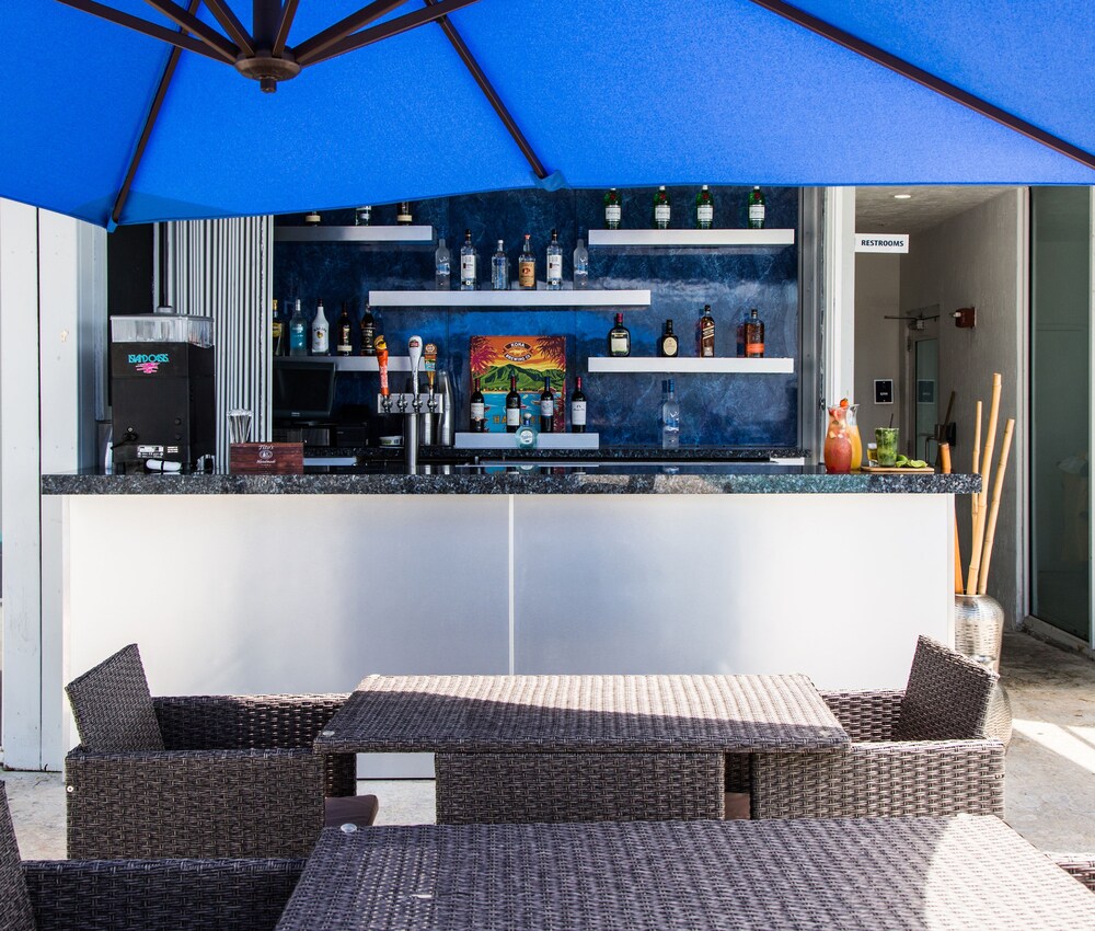 Hotels Near Miami Airport And Dolphin Mall Hotels Near Miami Airport And Dolphin Mall