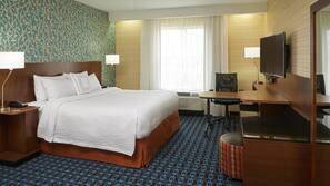 In-room safe, desk, iron/ironing board, free WiFi