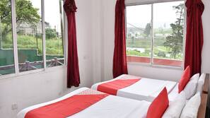 Minibar, in-room safe, desk, iron/ironing board