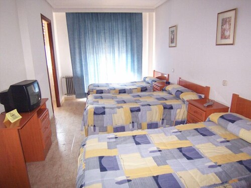 Imagen de Hostal-Restaurante El Caserón (10 de 25)