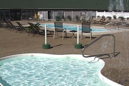 Pine View Resort In Monticello Hotel Rates Reviews On Orbitz