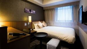 In-room safe, desk, blackout curtains, free WiFi