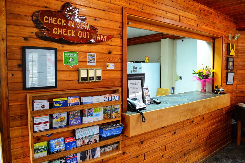 Radium Chalet, Radium Hot Springs 82 Room Prices & Reviews Travelocity