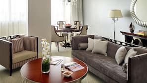 1 chambre, coffre-forts dans les chambres, bureau, chambres insonorisées