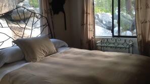 4 bedrooms, free WiFi