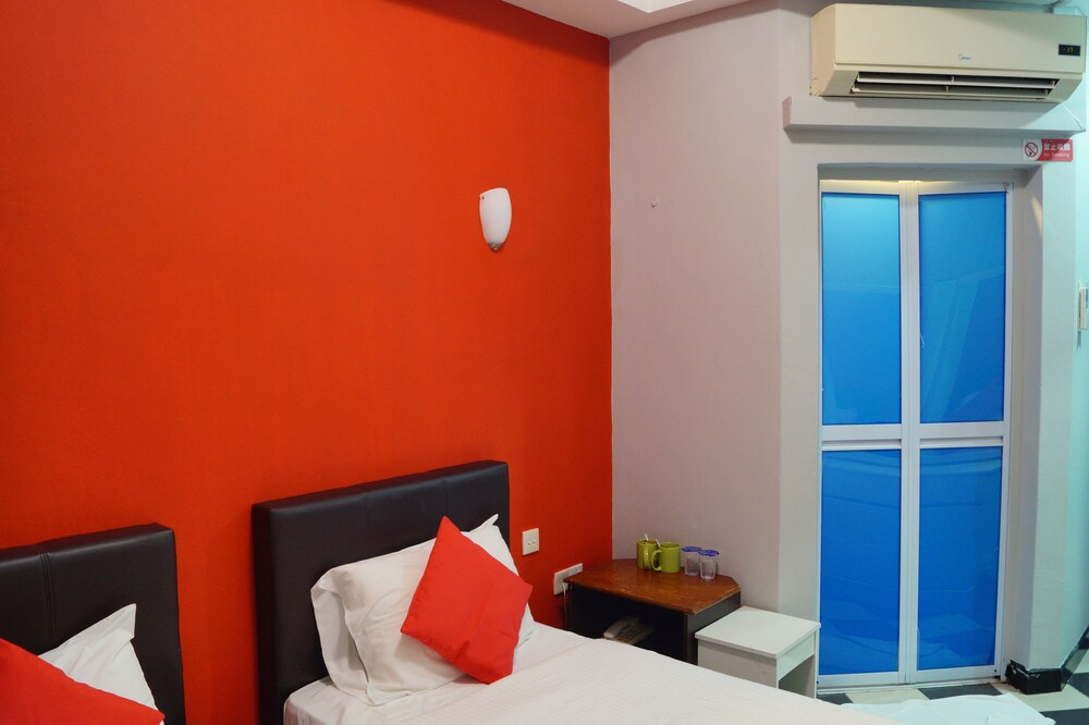 OYO 102 Budgetone Hotel - Reviews, Photos & Rates - ebookers.com