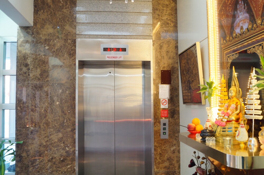 OYO 102 Budgetone Hotel - Reviews, Photos & Rates - ebookers.com