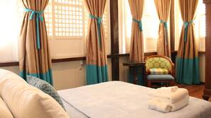 Premium bedding, rollaway beds, free WiFi