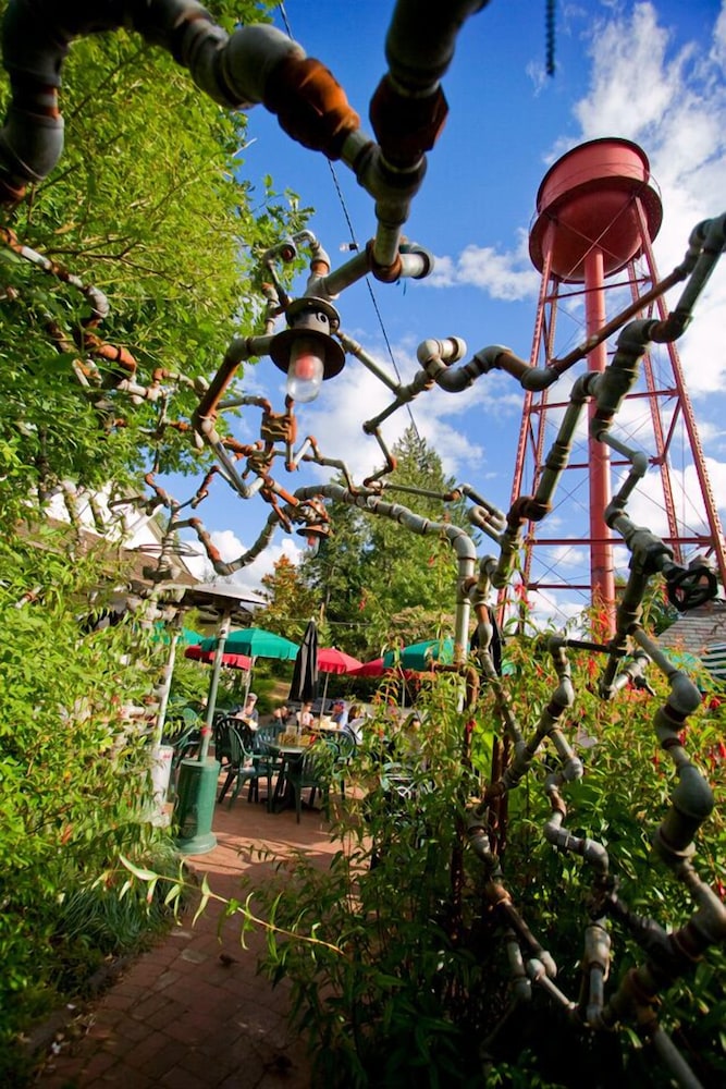 McMenamins Edgefield in Portland, OR Expedia