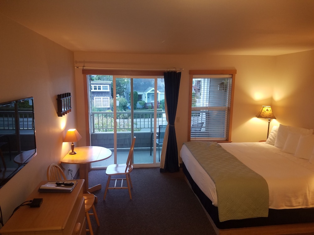 Sea Breeze Court 2018 Room Prices 90 Deals Reviews Expedia Sea Breeze Court 2 0 Out Of 5 Featured Image