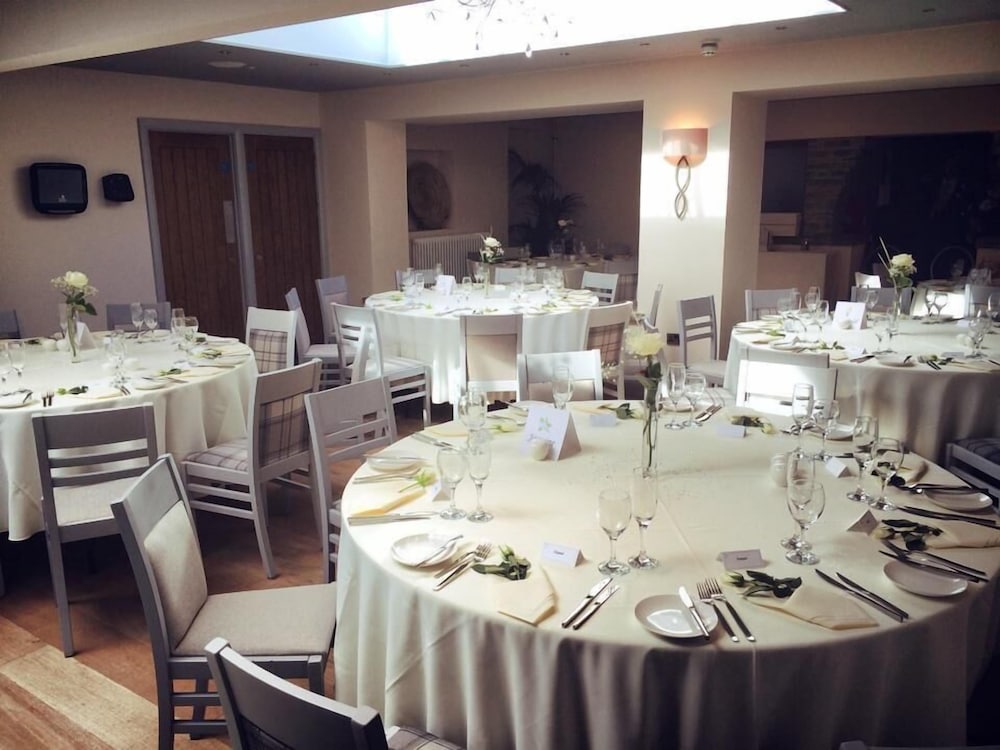 The Waun Wyllt Deals & Reviews (Llanelli, GBR) Wotif